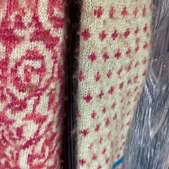 Sundance Sweater- Size Small - Picture 3 of 12